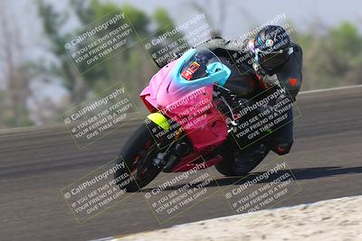 media/Sep-20-2025-TrackDaz (Sat) [[27f0cde673]]/A Group/11am (Turn 2)/